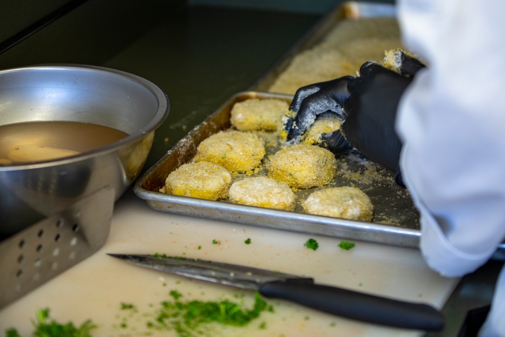 More Than Food: 1st Infantry Division Culinary Specialists Cook For Springfield High School Students