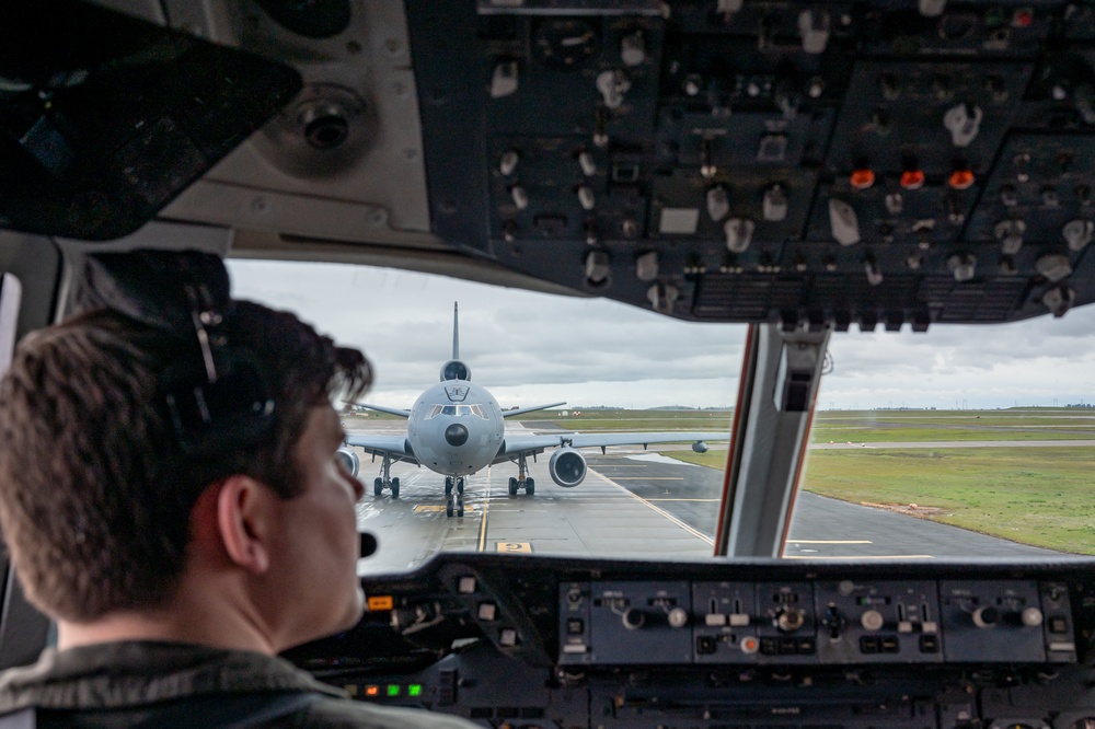 KC-10 Refueling Training