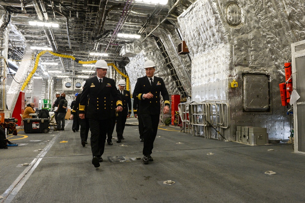 Royal Australian Navy Chief of Naval Operations Visits USS Canberra (LCS 30)