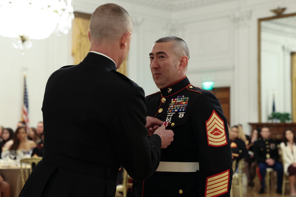 11th MEU Dining Out