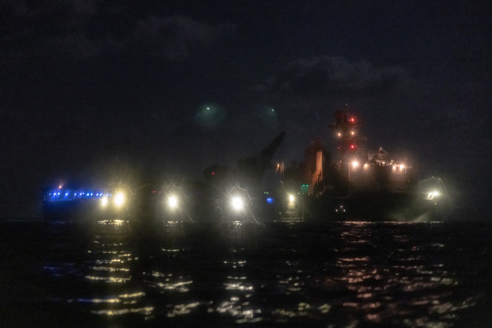 USS Ashland Coordinates a Search and Rescue