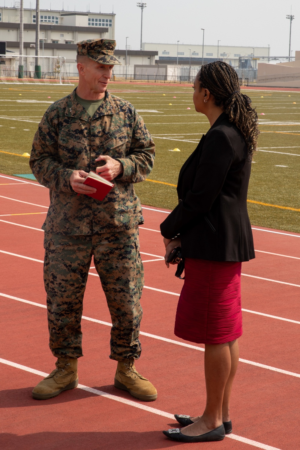 Marine Corps Installations Pacific commanding general visits Marine Corps Air Station Iwakuni