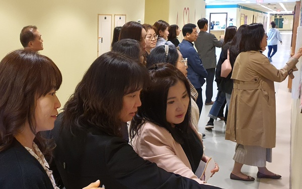 Anseong Girls Middle School teachers visit Humphreys Middle School