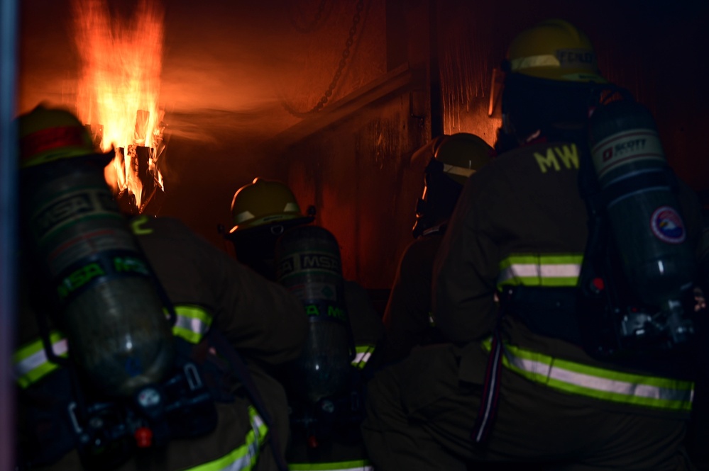 USMC, 8 CES conduct joint fire training at Kunsan