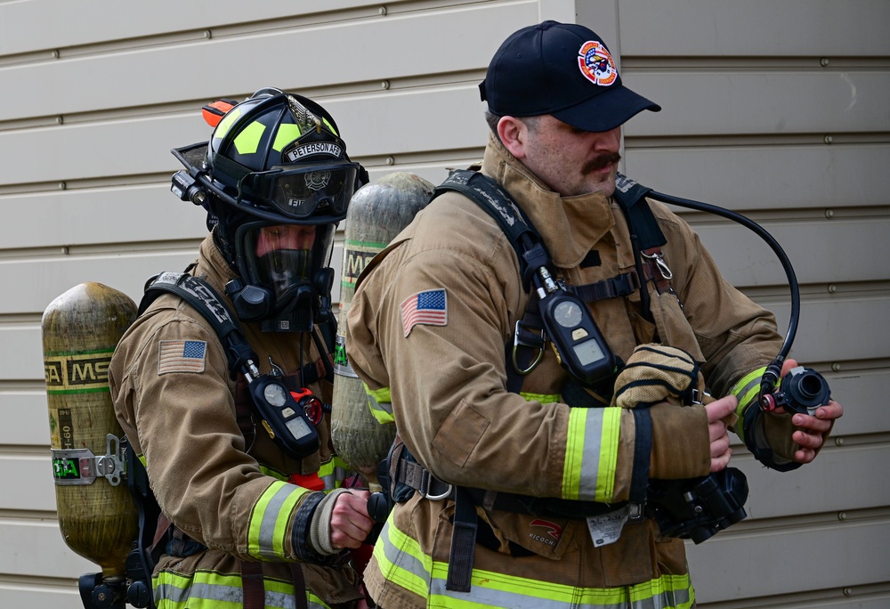 USMC, 8 CES conduct joint fire training at Kunsan