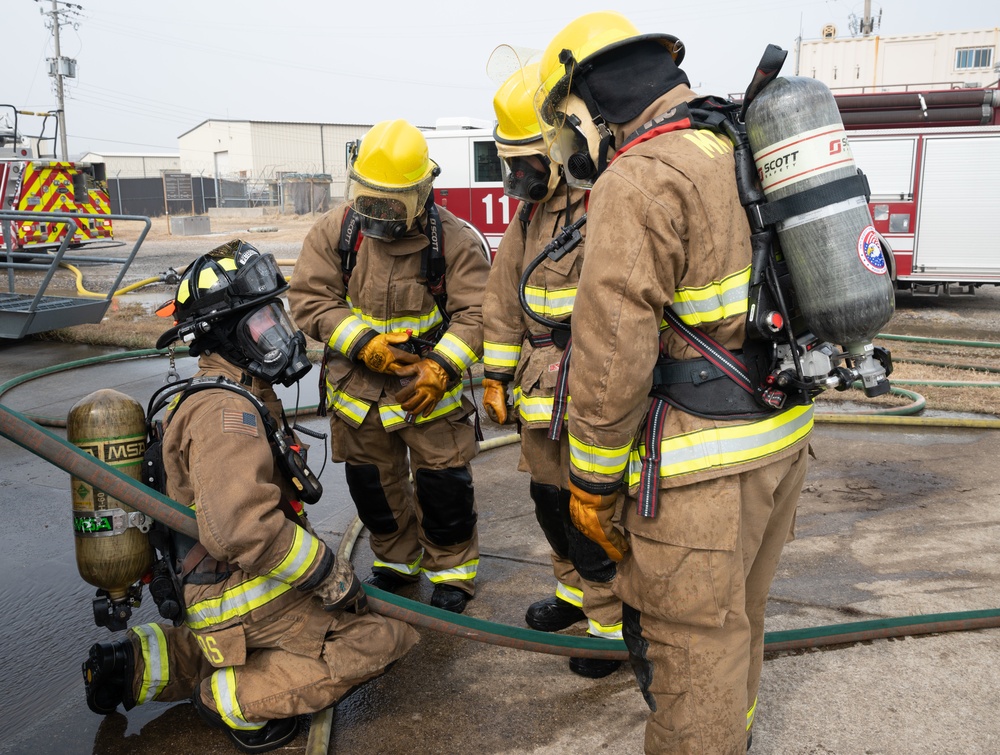 DVIDS - News - USMC, 8 CES conduct joint fire training at Kunsan