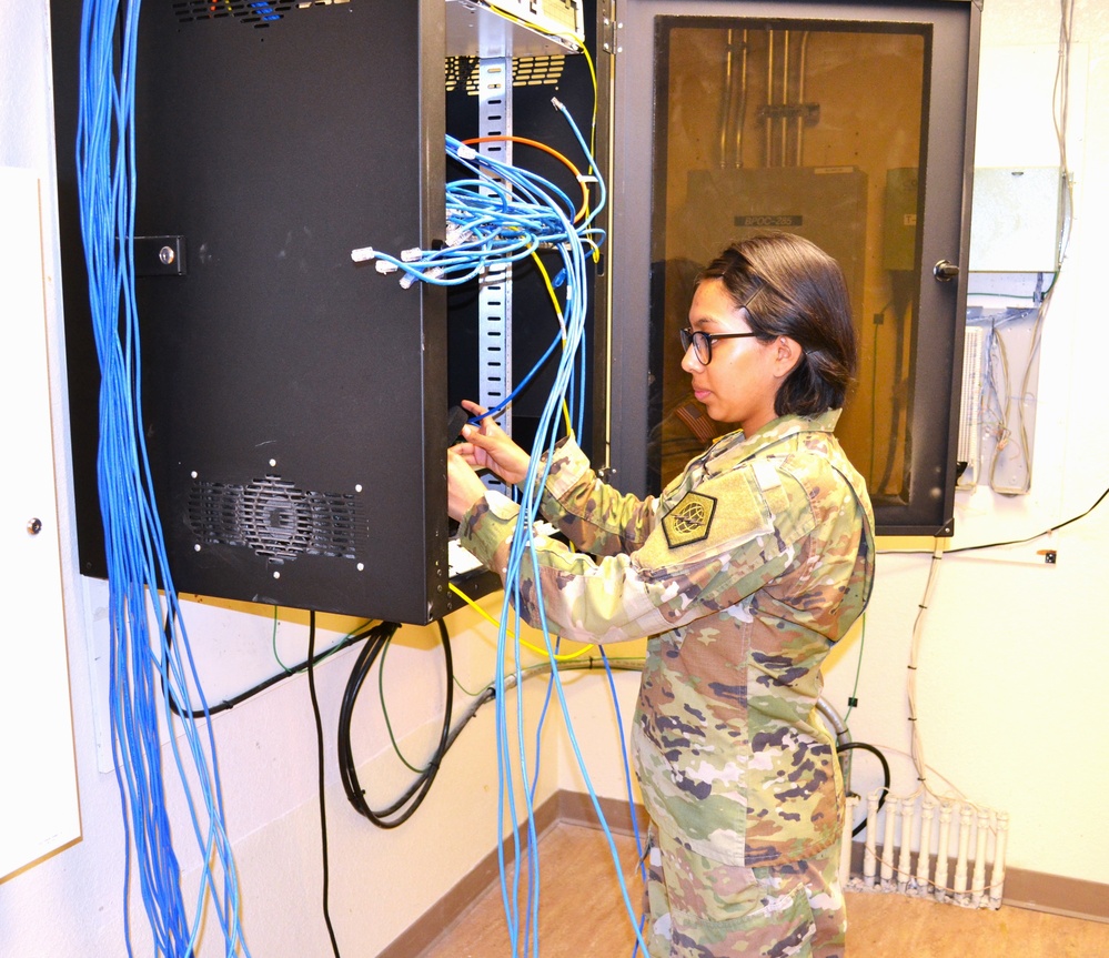 The 812th Tactical Installation Network validates at FHL