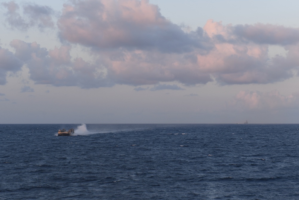 USS Green Bay (LPD 20) Conducts Crossdeck LCAC Operations with JMSDF