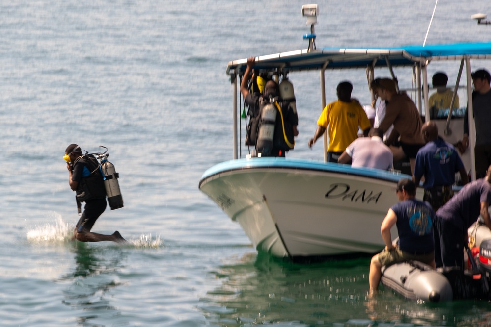 Dive Training During Cutlass Express 2023