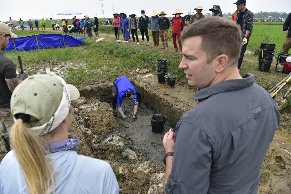 Fulfilling Our Nation's Promise in Vietnam, Detachment 2 Commander tours recovery site