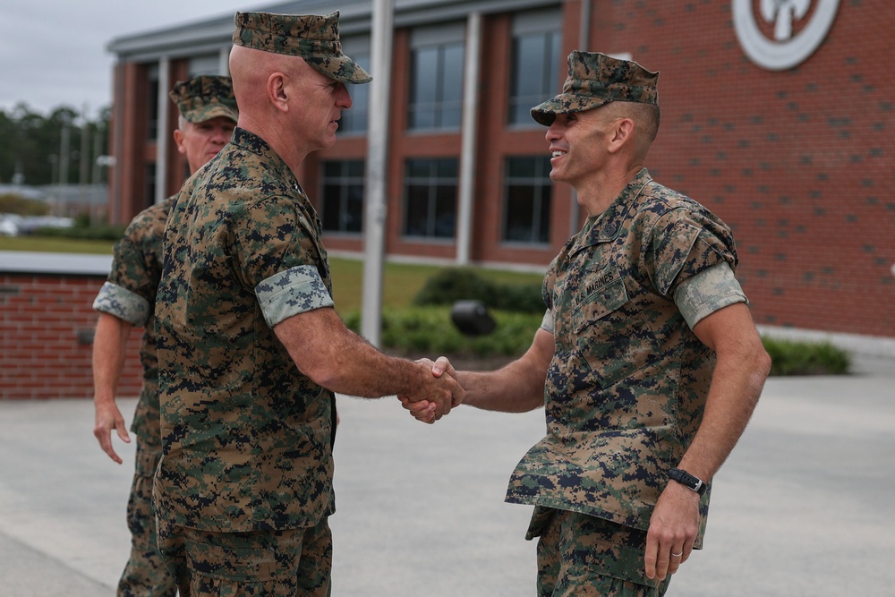 II MEF Commanding General visits MARSOC HQ