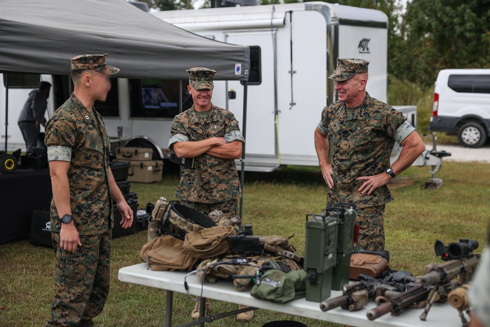 II MEF Commanding General visits MARSOC HQ