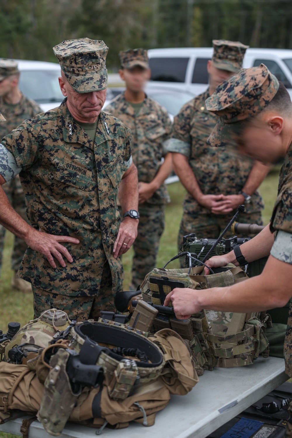 II MEF Commanding General visits MARSOC HQ