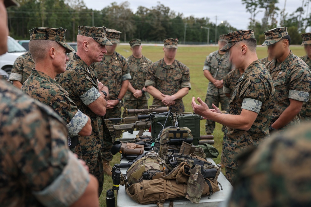 II MEF Commanding General visits MARSOC HQ