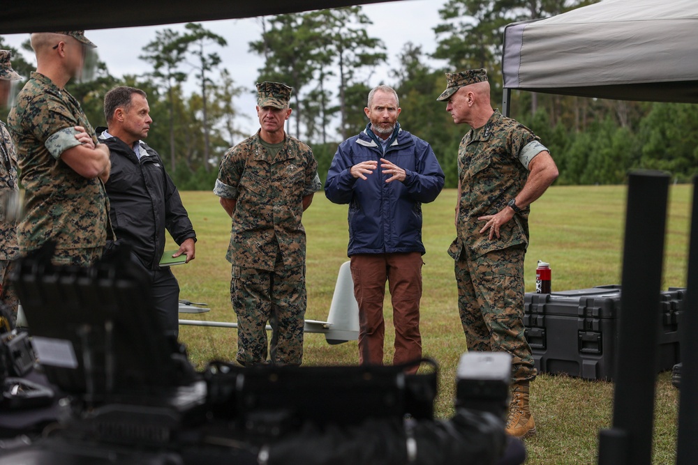 II MEF Commanding General visits MARSOC HQ