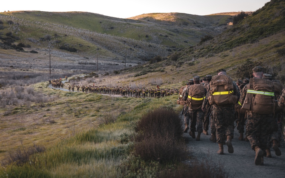 1st Supply Bn conducts a 6-mile hike