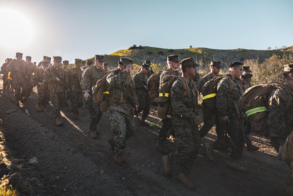 1st Supply Bn conducts a 6-mile hike