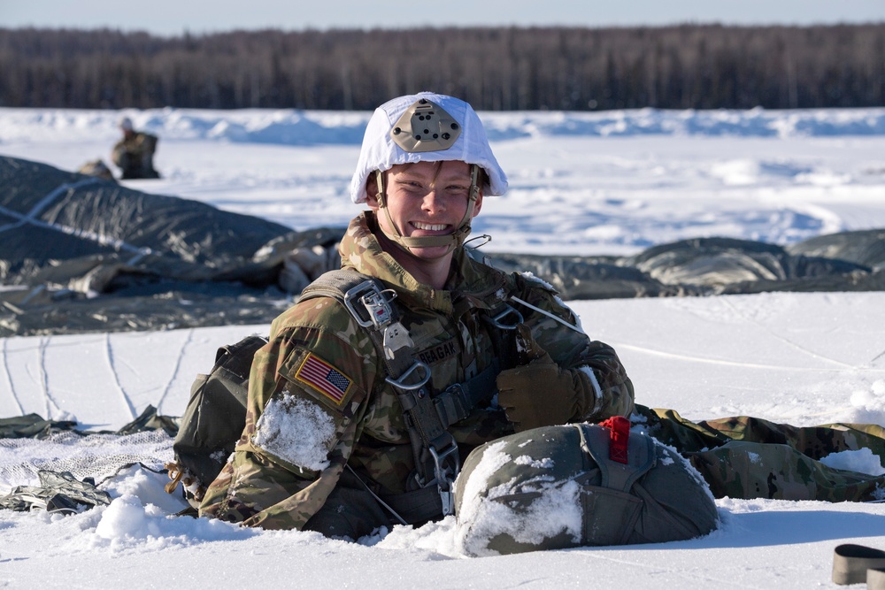 DVIDS Images Yokota Airmen Provide Air Support For Joint Airborne Training In Alaska Image