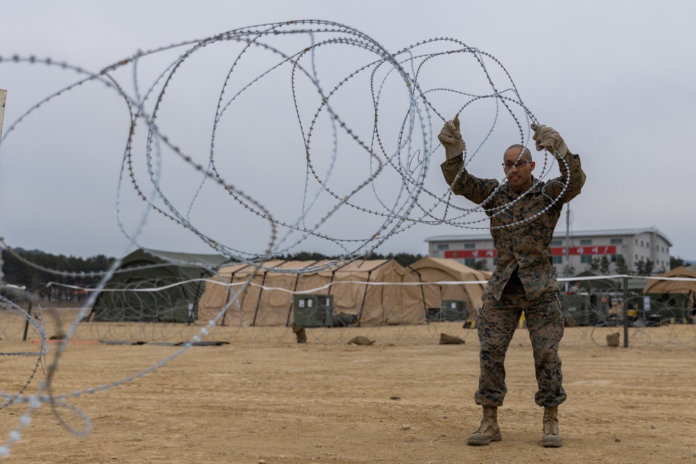 1st MAW set up Security for Freedom Shield