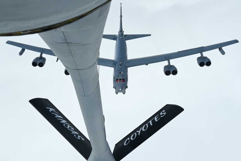 AFCENT, partner nations escort B-52 Stratofortress through AOR