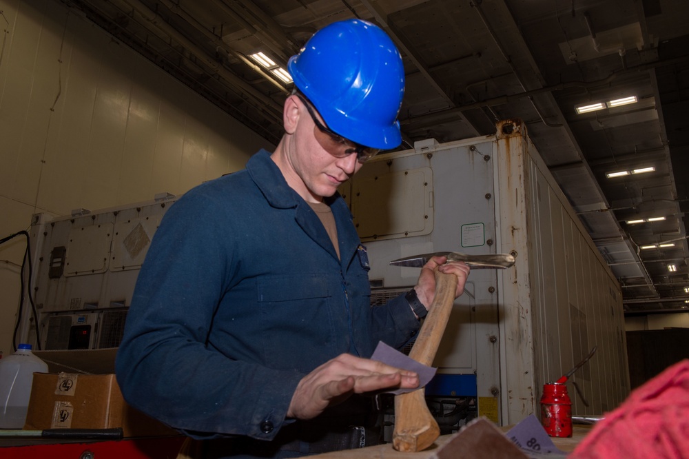 USS Ronald Reagan (CVN 76) Sailors Perform Maintenance