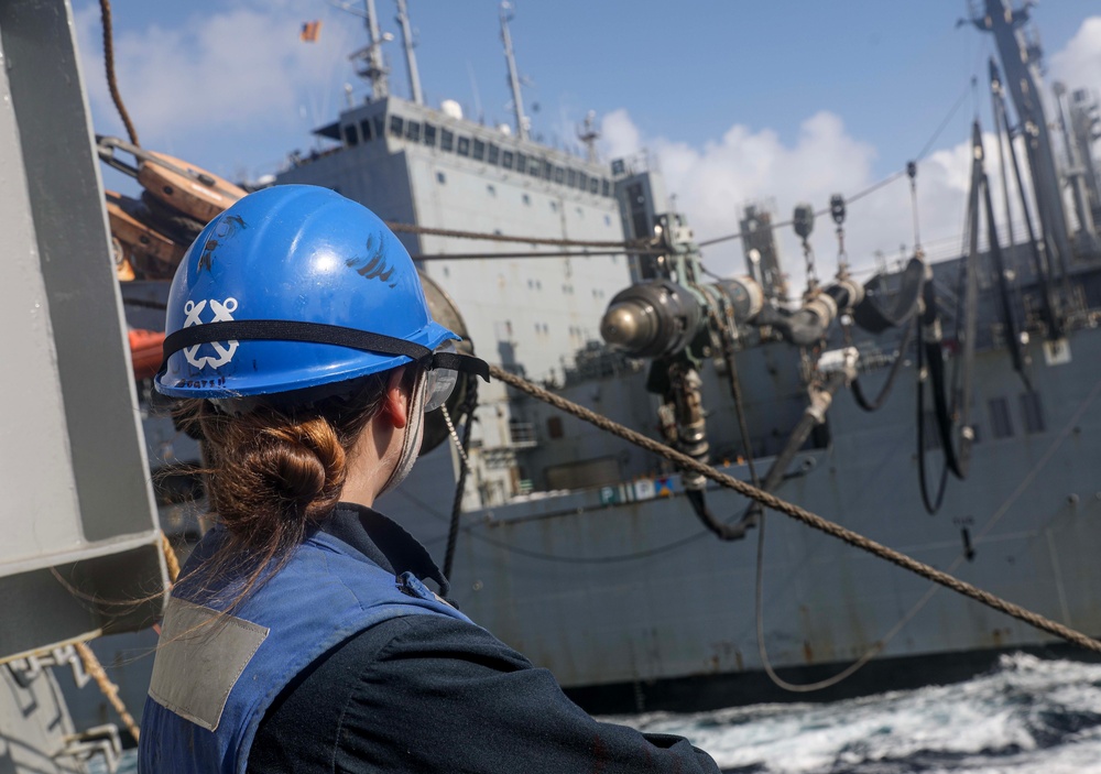 USS Milius (DDG 69) Conducts Underway Replenishment with USNS Charles Drew (T-AKE 10)