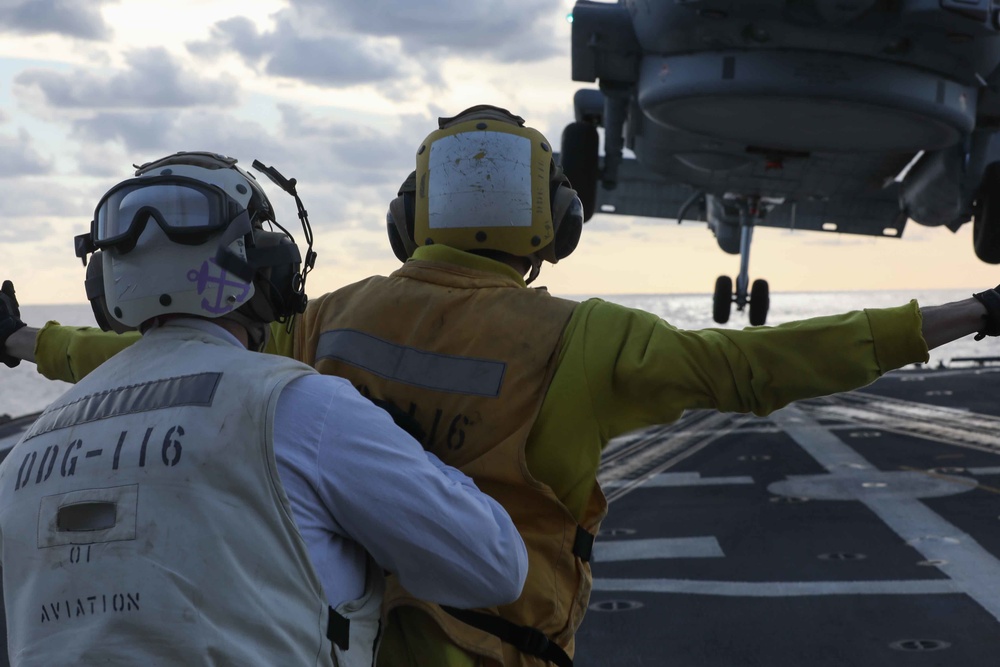 USS Thomas Hudner (DDG 116) flight operations