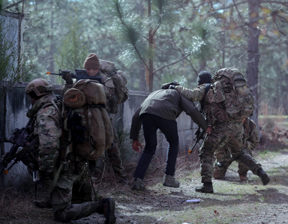 97th Civil Affairs Battalion Conducts a Combat Certification