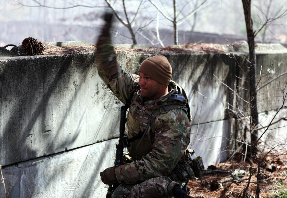 97th Civil Affairs Battalion Conducts a Combat Certification