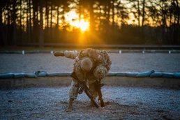 Soldiers demonstrate Army Combatives