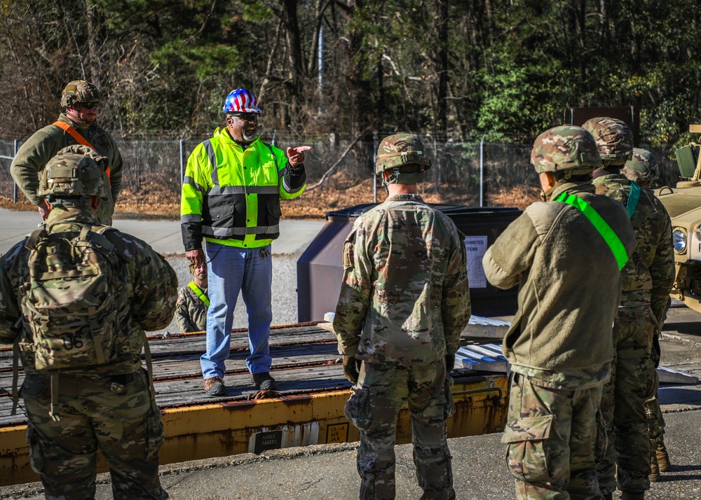 Soldiers Attend Rail Load Training