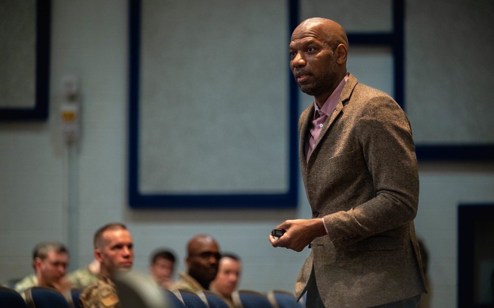 Todd Simmons speaks to Luke Airmen