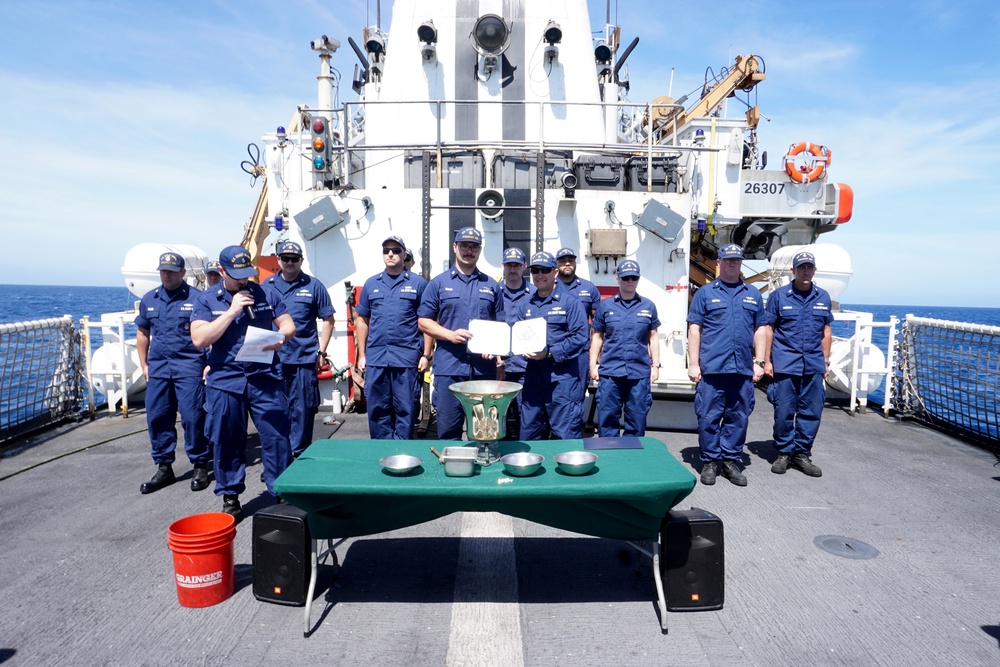 Coast Guard Cutter Steadfast conducts counternarcotics patrol in the Eastern Pacific Ocean