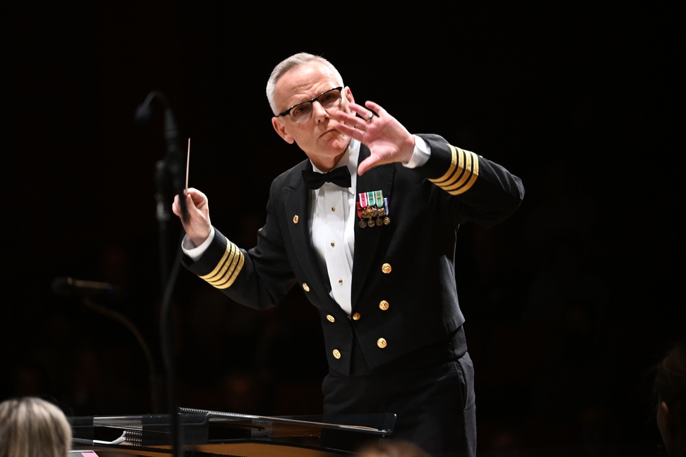 Navy Band CO returns home for public concert