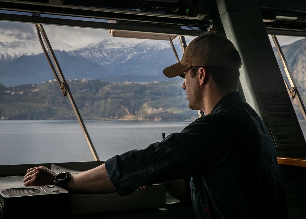 USS George H.W. Bush (CVN 77) Departs Souda Bay, Crete