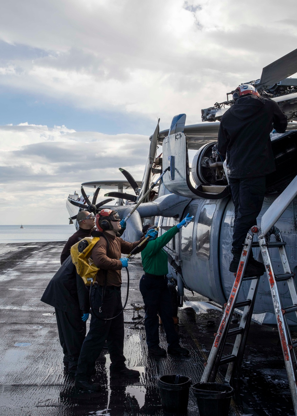 USS George H.W. Bush (CVN 77) Departs Souda Bay, Crete