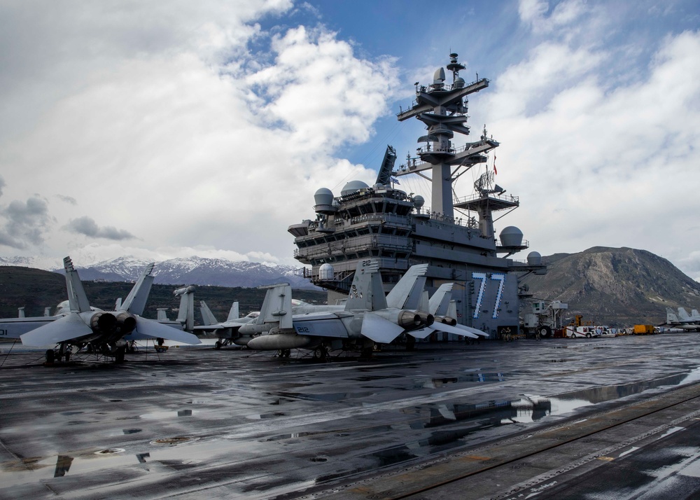 USS George H.W. Bush (CVN 77) Departs Souda Bay, Crete