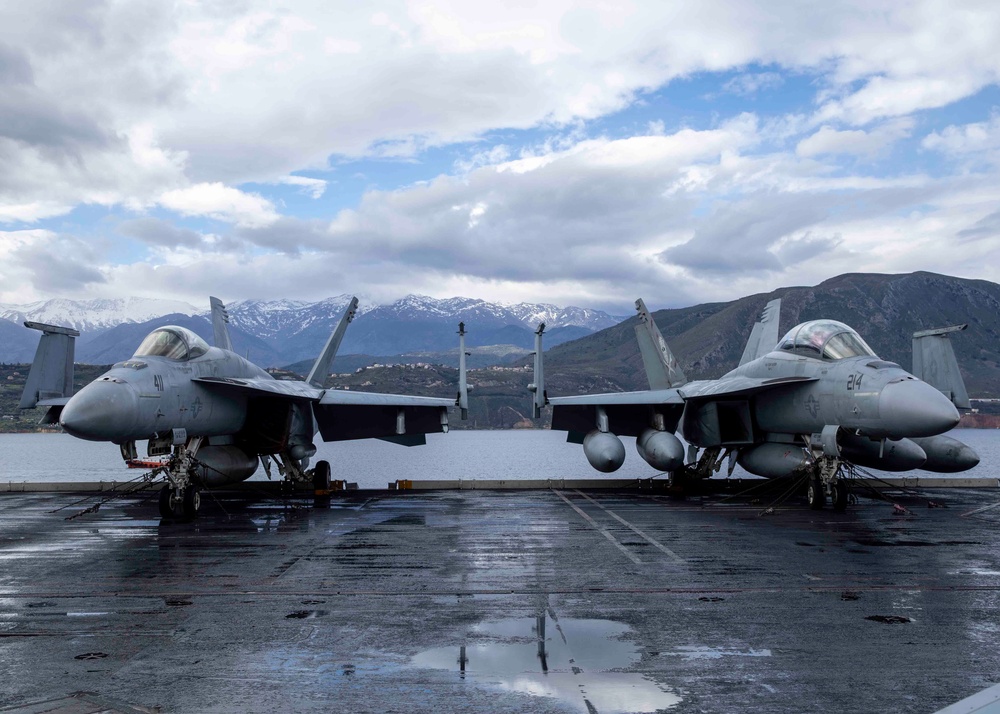 USS George H.W. Bush (CVN 77) Departs Souda Bay, Crete