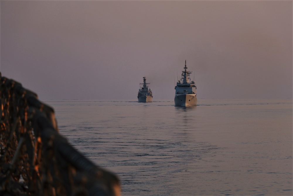 USS Paul Hamilton IMX 2023 Formation Sail