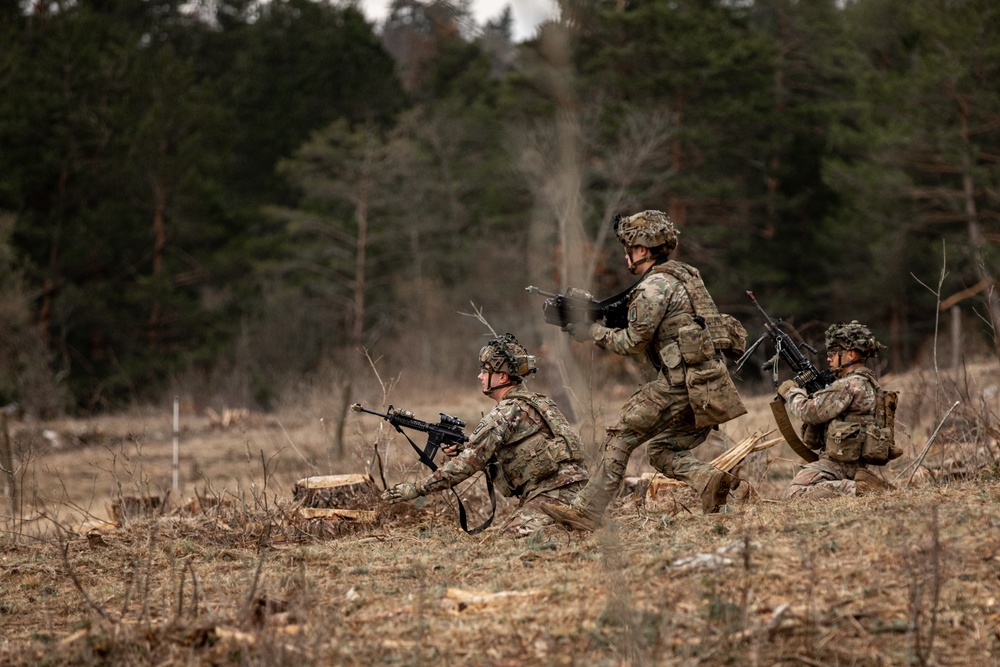 173rd Airborne Brigade conducts blank-fire and tactical training in Slovenia