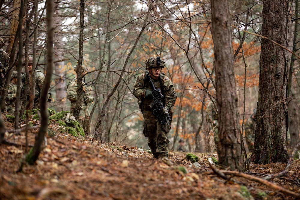 173rd Airborne Brigade conducts blank-fire and tactical training in Slovenia