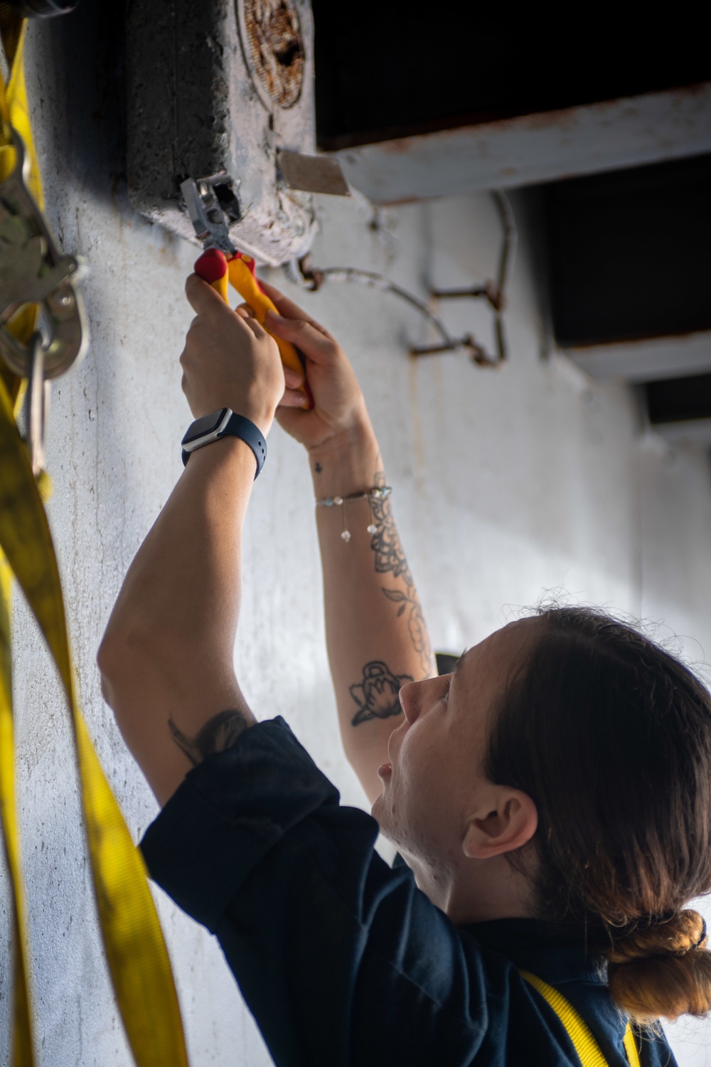 Sailors Install A Beam Clamp