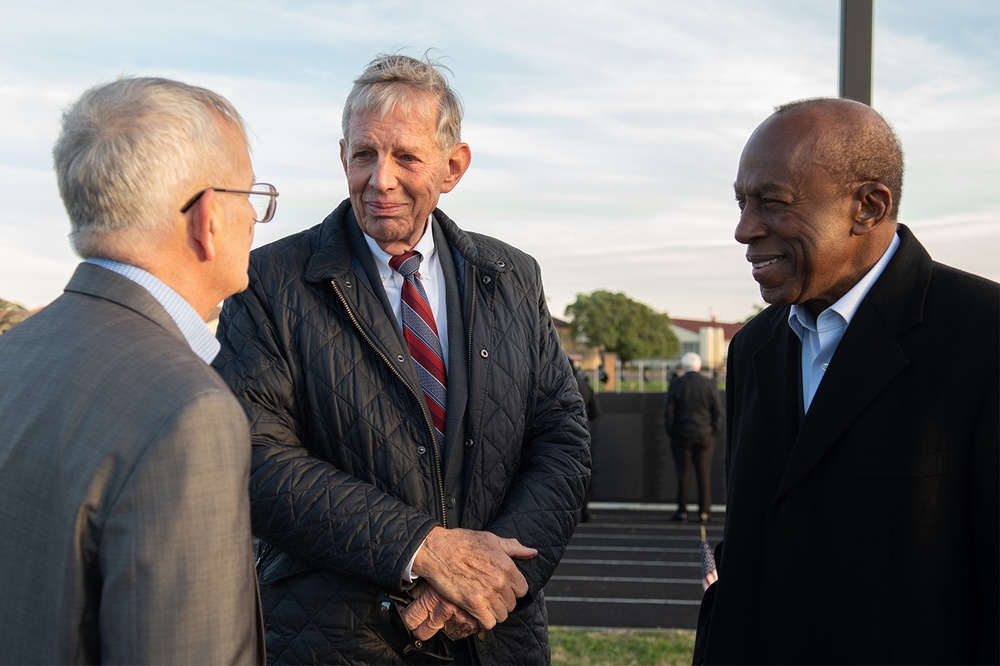 Distinguished Visitors visit traveling Vietnam Memorial