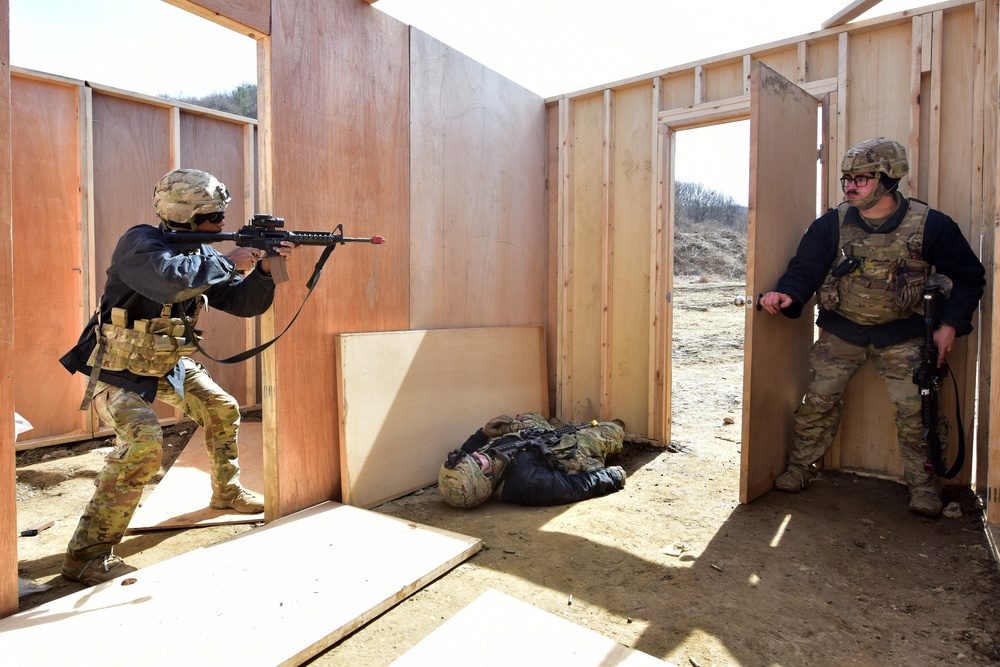 1-17 Infantry Conduct Company Attack During Exercise Warrior Shield