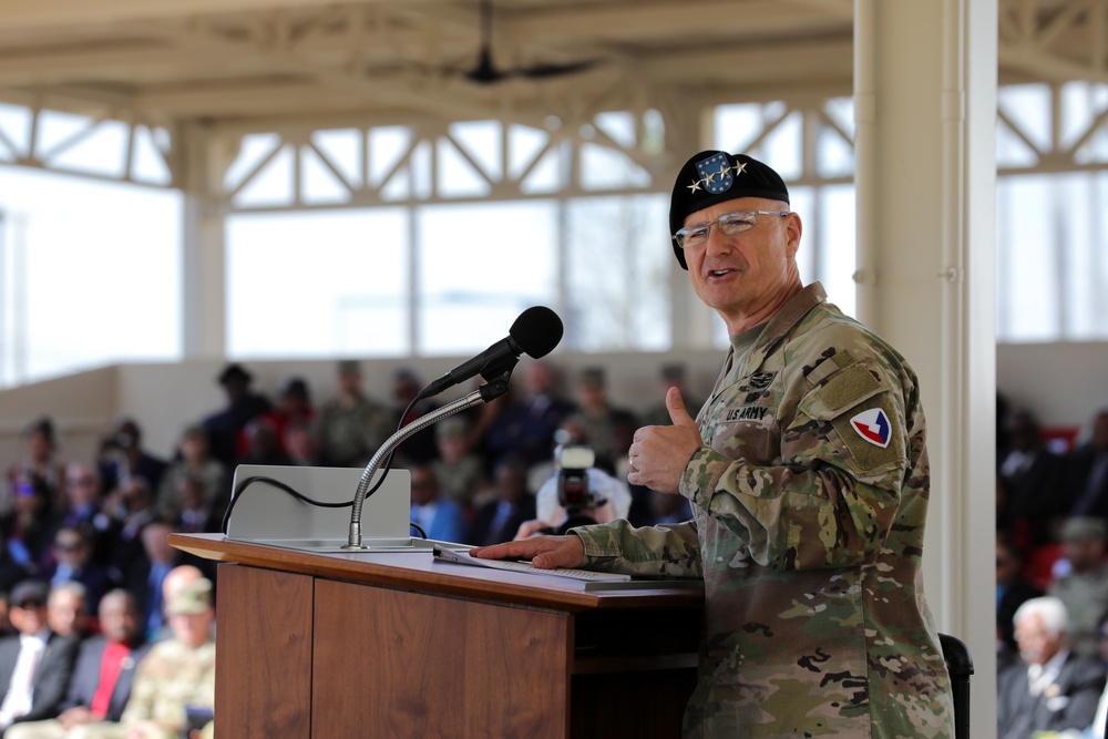 Army honors senior sustainers in change of command