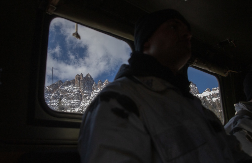 Watching and Waiting: Paratroopers partner with Alpinis for Alpine Star - Winter Resolve 23