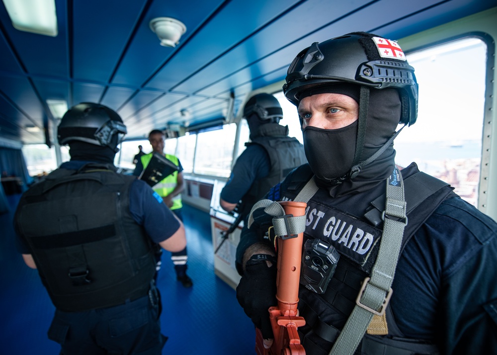 Cutlass Express 2023 participants conduct VBSS training in Mombasa