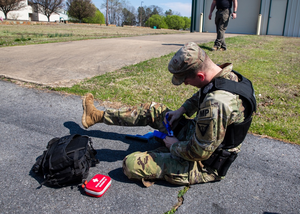 DVIDS - News - Camp Robinson Military And Civilian Police Train ...