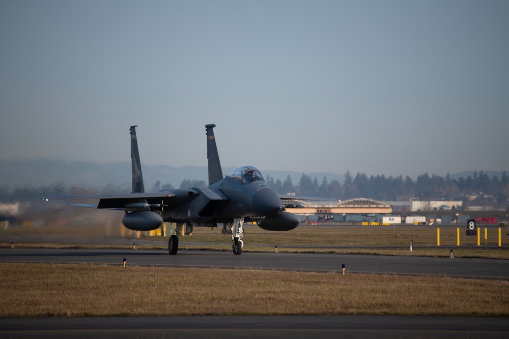 123rd Fighter Squadron conducts morning sortie