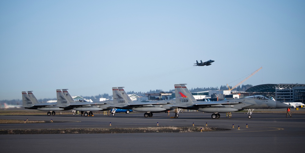 123rd Fighter Squadron conducts morning sortie